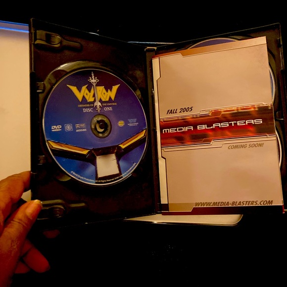 Voltron Defender Of The Universe. Voltron DVD Collection One: BLUE LION - Picture 7 of 11